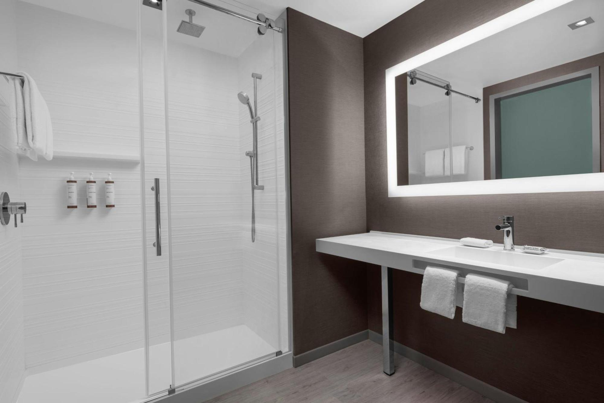 Hotel Ac By Marriott Dc Capitol Hill Navy Yard Washington